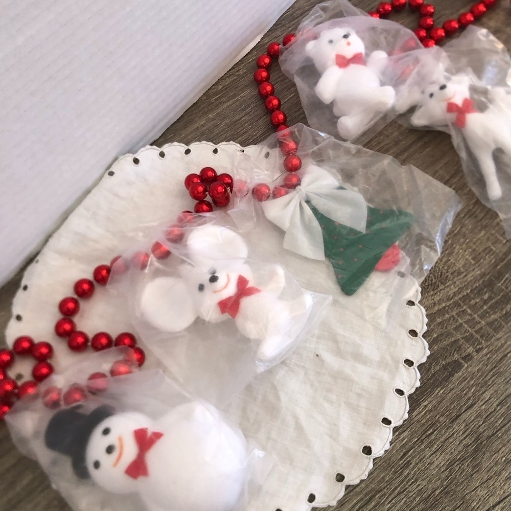 Vtg Beaded Garland with Flocked Animals - Picture 3 of 10